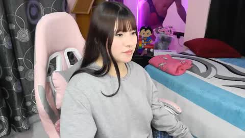 zulemapiel online show from April 15, 2026, 1:01 am