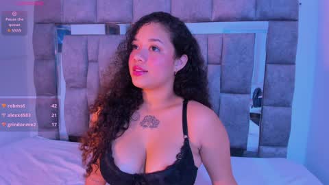 Zuly  online show from December 26, 2024, 7:16 pm