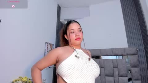 Zuly  online show from November 21, 2025, 1:21 pm