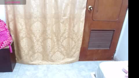 zury_ferrari online show from October 10, 2025, 6:40 pm