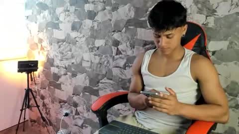 Snapshot of zyzz_1812 chatting on June 26, 2026, 7:07 pm zyzz_1812 online show from June 26, 2026, 7:07 pm