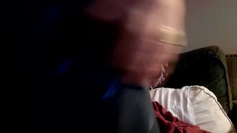 Snapshot of zz28ss chatting on November 16, 2025, 5:35 am zz28ss online show from November 16, 2025, 5:35 am