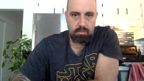 Snapshot of zzman9 chatting on February 14, 2025, 1:51 pm ZZMan online show from February 14, 2025, 1:51 pm