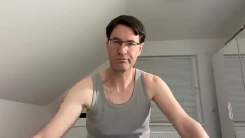 zzz123_cam online show from April 25, 2026, 2:47 pm
