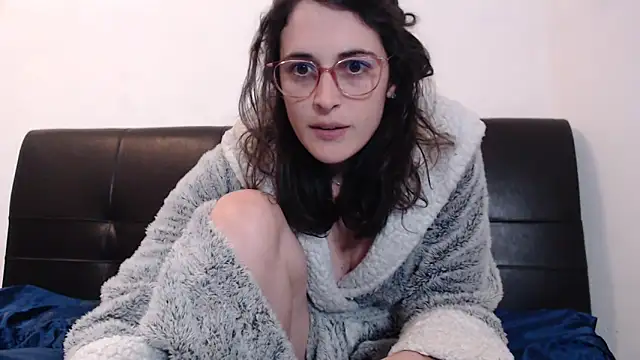 Snapshot of Lunaabbey chatting on January 14, 2025, 8:48 pm Lunaabbey online show from January 14, 2025, 8:48 pm