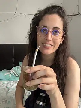 Lunaabbey online show from July 31, 2026, 9:09 am