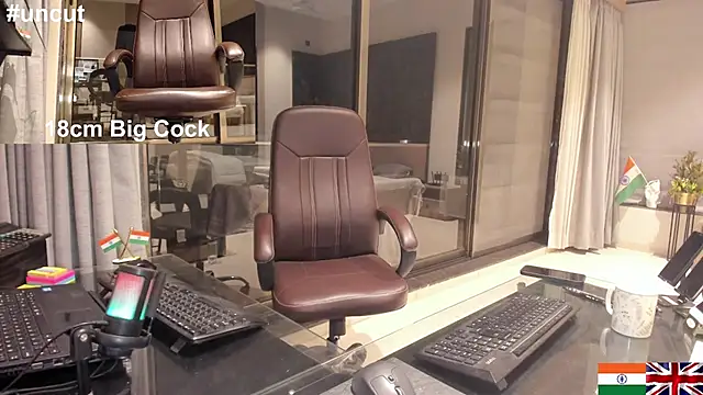 OnlineBossUK online show from February 4, 2025, 4:39 pm