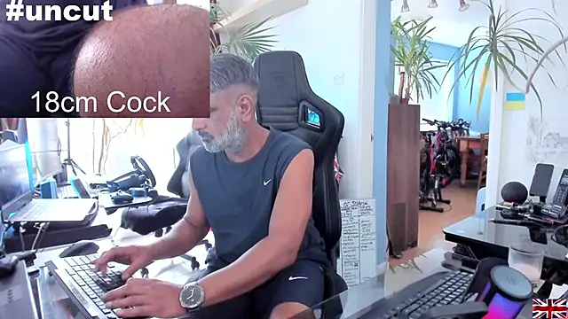 OnlineBossUK online show from March 17, 2025, 2:34 pm