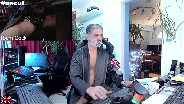 OnlineBossUK online show from October 24, 2025, 9:55 pm