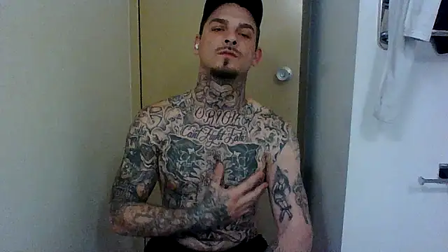 Snapshot of DADDY_KANE8--- chatting on January 12, 2025, 7:10 pm DADDY KANE8--- online show from January 12, 2025, 7:10 pm