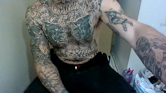 Snapshot of DADDY_KANE8--- chatting on January 14, 2025, 4:47 am DADDY KANE8--- online show from January 14, 2025, 4:47 am