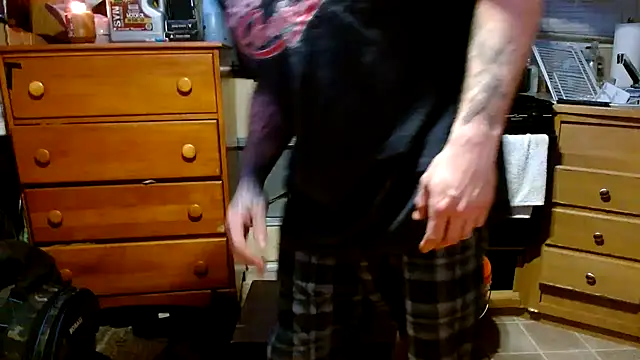 Snapshot of DADDY_KANE8--- chatting on January 18, 2025, 11:00 am DADDY KANE8--- online show from January 18, 2025, 11:00 am