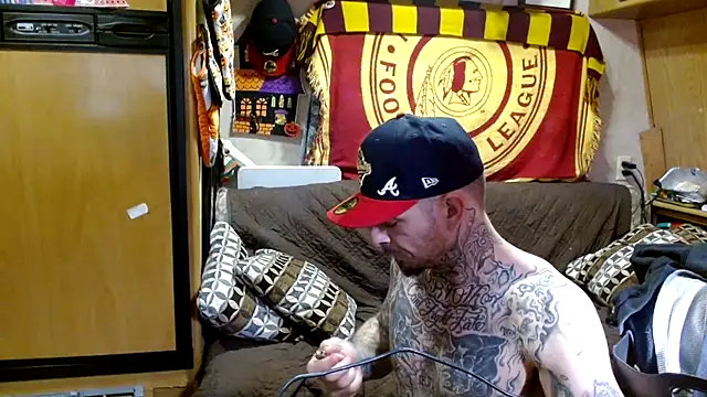 Snapshot of DADDY_KANE8--- chatting on January 24, 2025, 7:18 pm DADDY KANE8--- online show from January 24, 2025, 7:18 pm