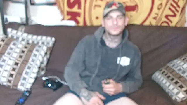 Snapshot of DADDY_KANE8--- chatting on February 18, 2025, 3:21 pm DADDY KANE8--- online show from February 18, 2025, 3:21 pm