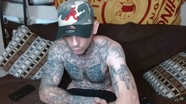 Snapshot of DADDY_KANE8--- chatting on February 18, 2025, 8:47 pm DADDY KANE8--- online show from February 18, 2025, 8:47 pm