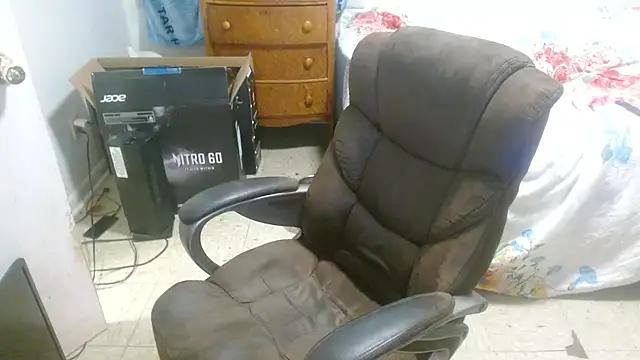 DADDY KANE8--- online show from January 13, 2026, 11:32 pm