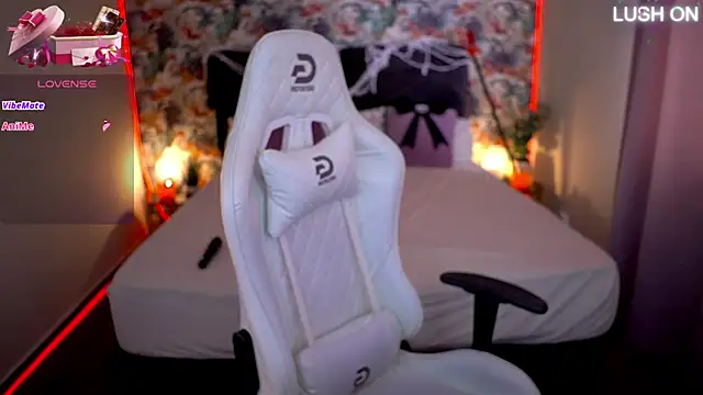 MissyMartinez online show from October 25, 2025, 7:27 am