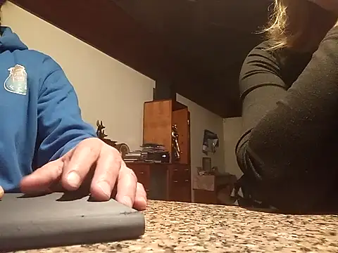 coolkasal online show from April 12, 2026, 8:25 pm