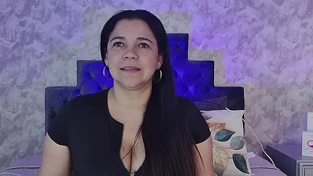 Snapshot of elizabeth_coleman chatting on April 28, 2026, 10:04 pm elizabeth coleman online show from April 28, 2026, 10:04 pm