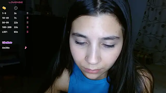 mia  lopez  online show from December 19, 2024, 4:02 am