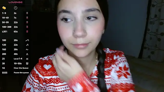 mia  lopez  online show from December 30, 2024, 11:28 pm