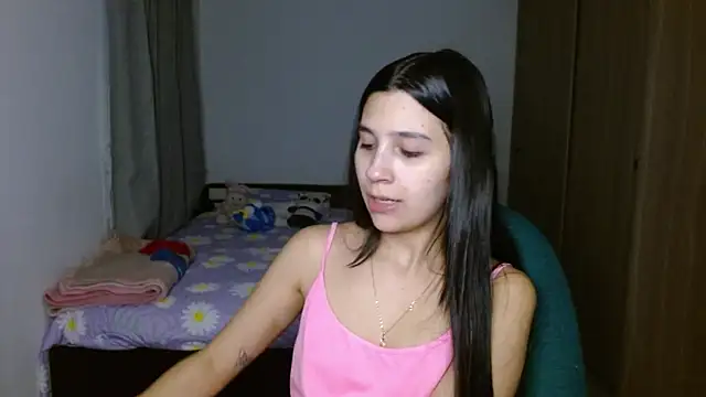 mia  lopez  online show from September 10, 2025, 2:22 am