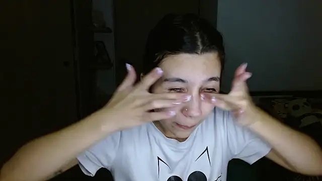mia  lopez  online show from May 17, 2026, 4:54 am