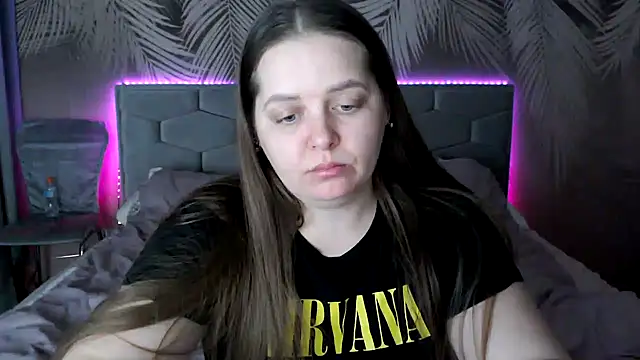 uliastar online show from February 11, 2025, 10:15 am