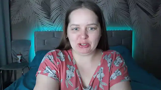 uliastar online show from March 11, 2025, 7:15 am