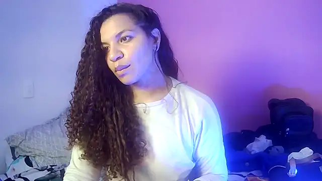 gatubelahot online show from February 28, 2026, 6:42 pm