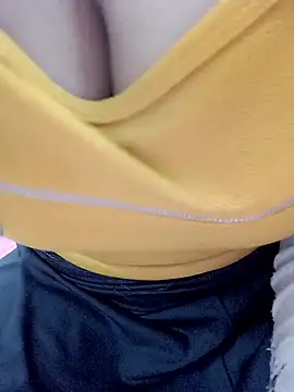 Snapshot of Lakhsmii chatting on January 2, 2025, 5:14 am Lakhsmii online show from January 2, 2025, 5:14 am