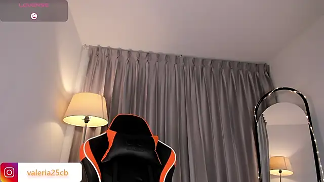 Snapshot of valeriia25_ chatting on December 10, 2024, 11:19 pm valeriia25 online show from December 10, 2024, 11:19 pm