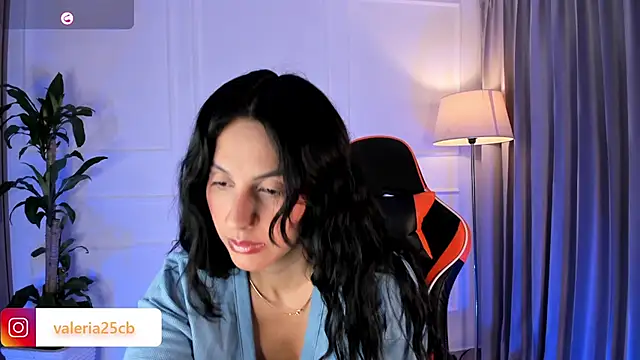Snapshot of valeriia25_ chatting on January 17, 2025, 10:45 pm valeriia25 online show from January 17, 2025, 10:45 pm