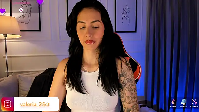 Snapshot of valeriia25_ chatting on March 7, 2025, 10:54 pm valeriia25 online show from March 7, 2025, 10:54 pm