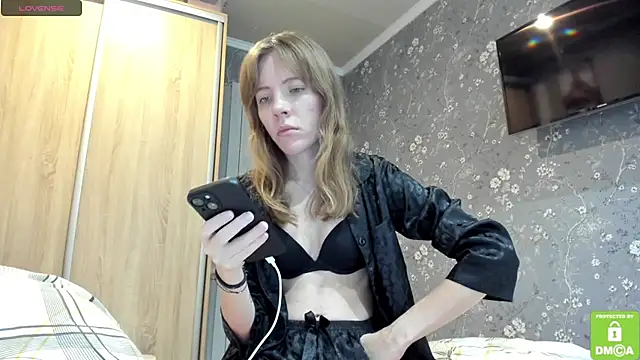 Kalisee  online show from November 18, 2025, 8:52 am