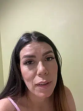 martina contreras online show from February 3, 2025, 12:03 pm