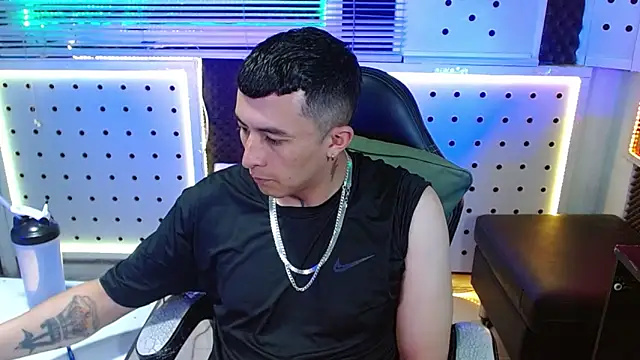 Darko0717 online show from February 27, 2026, 11:38 pm