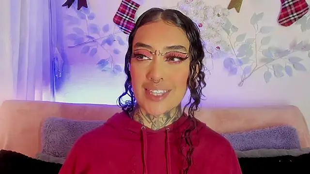 Cata green online show from December 23, 2024, 8:25 pm