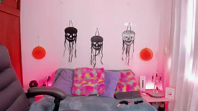 Cata green online show from October 1, 2025, 8:26 pm