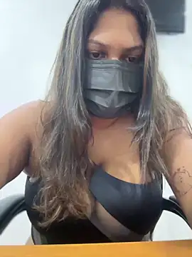 Snapshot of Black_Beauty997 chatting on January 19, 2025, 4:36 pm Black Beauty997 online show from January 19, 2025, 4:36 pm