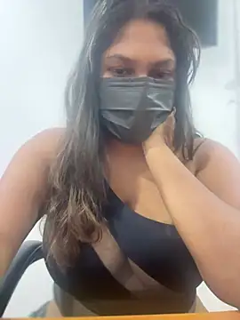 Snapshot of Black_Beauty997 chatting on February 9, 2025, 4:50 pm Black Beauty997 online show from February 9, 2025, 4:50 pm