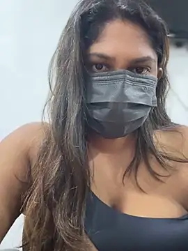 Snapshot of Black_Beauty997 chatting on March 7, 2025, 5:06 pm Black Beauty997 online show from March 7, 2025, 5:06 pm