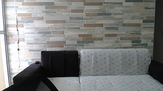 Snapshot of MommyMiaWs chatting on October 7, 2025, 1:08 pm MommyMiaWs online show from October 7, 2025, 1:08 pm