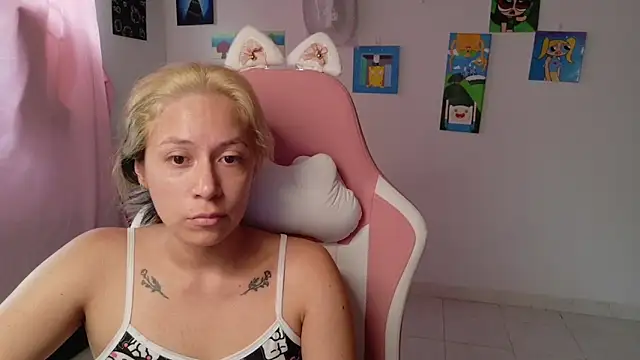 MommyMiaWs online show from February 10, 2026, 3:27 pm