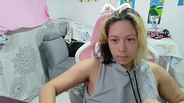 MommyMiaWs online show from May 13, 2026, 2:14 pm