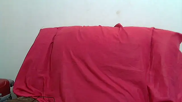 sluttylaura21 online show from February 26, 2025, 6:00 pm