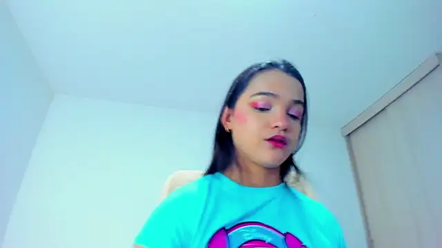 monica little23 online show from March 22, 2026, 1:14 pm