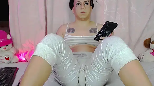 Snapshot of RosesValentina chatting on February 16, 2025, 6:43 am RosesValentina online show from February 16, 2025, 6:43 am