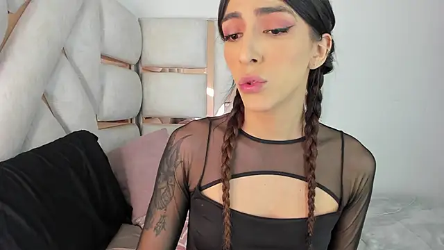 Snapshot of Camila_rehabx chatting on September 20, 2025, 8:04 am Camila rehabx online show from September 20, 2025, 8:04 am