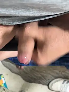 Snapshot of tank32s chatting on January 24, 2025, 10:00 am tank32s online show from January 24, 2025, 10:00 am